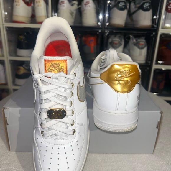 Air Force 1 Nola 504 tag DZ5425-100
No box - Picture 3 of 3